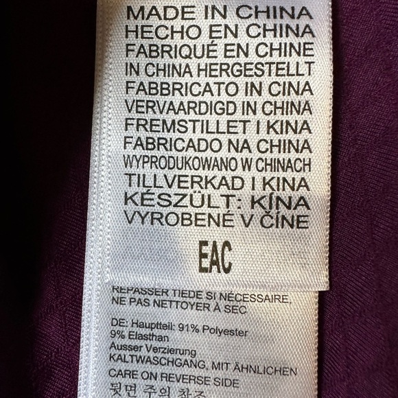 Marmot Women's Deep Purple/Burgandy pullover - Picture 5 of 6